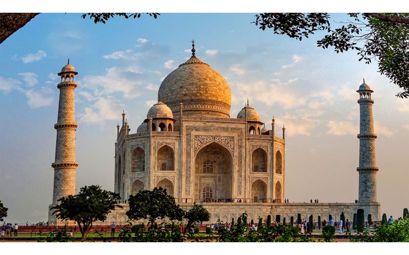 Private Same Day Taj Mahal  and Fatehpur Sikri by Car - All Inclusive