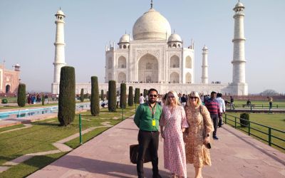 Agra Day Trip by Gatimaan Express Train from Delhi